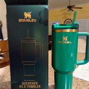 Stanley Quencher H2.0 Tumbler - Teal and Gold